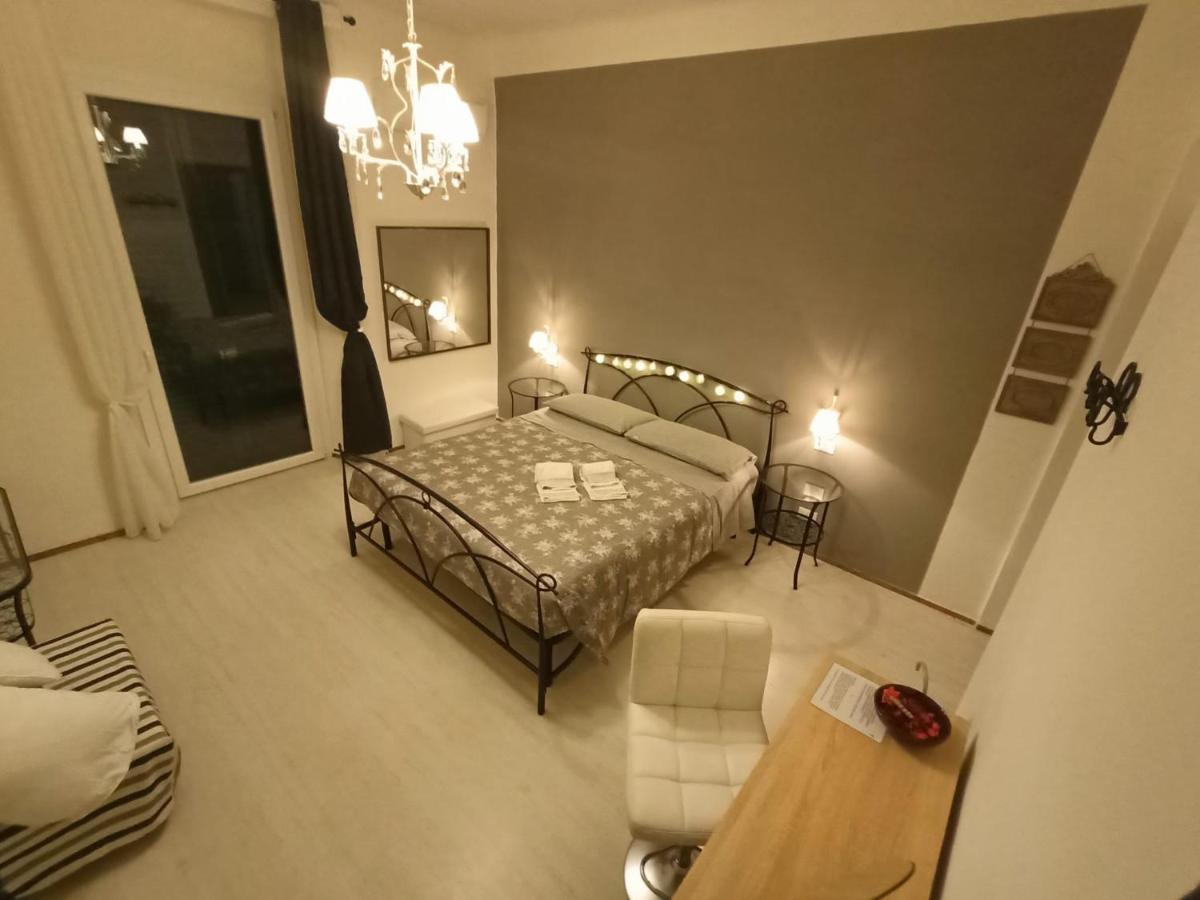 La Tana Della Volpe Hotel ลาสเปเซีย ภายนอก รูปภาพ